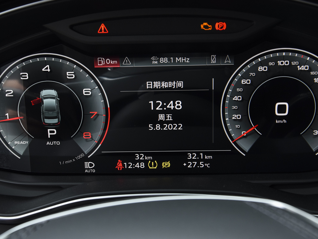 奥迪A6L 图片