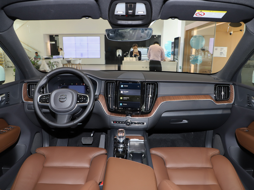 沃尔沃XC60新能源 图片