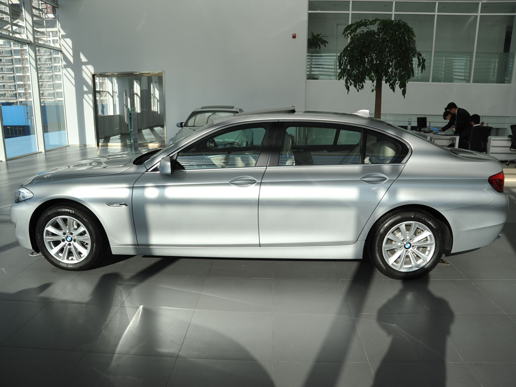 535Li 3.0T AT豪华型2011款