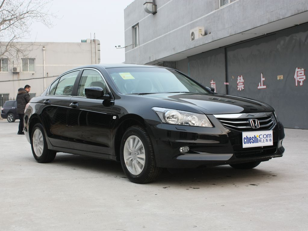 第八代雅阁Accord 2.0 MT2010款