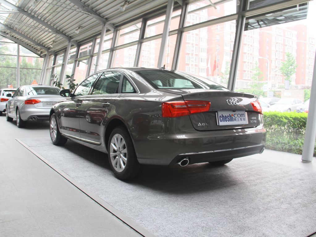 A6L 2.8 FSI quattro AT豪华型2011款