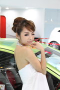 同悦 2010北京车展 车模美女图片