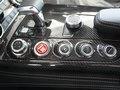 SLS AMG  2010款 中控台仪表下方45度特写