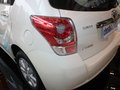 广汽丰田  逸致 1.8 CVT 车辆左后大灯45度视角