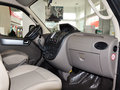 新途V80 2011款 2.5T 手动 短轴低丁尊杰版图片