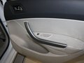 标致408 2011款 2.0 MT 舒适版图片