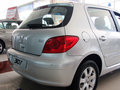 标致307 2012款 307两厢 1.6L AT 舒适版图片