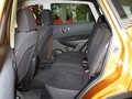 东风日产  逍客 2.0L CVT 第二排座椅正视图