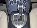 东风日产  2.0L CVT 挂档把手特写