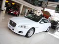 捷豹XJ 2013款 XJL 3.0SC AT 全景商務(wù)版圖片