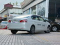 标致408 图片