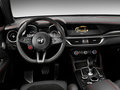 Stelvio斯坦维 Stelvio Quadrifoglio图片