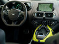 阿斯頓·馬丁V8 Vantage 圖片