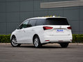 别克GL6 图片