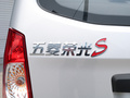 五菱荣光 图片