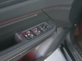 領(lǐng)克01 圖片