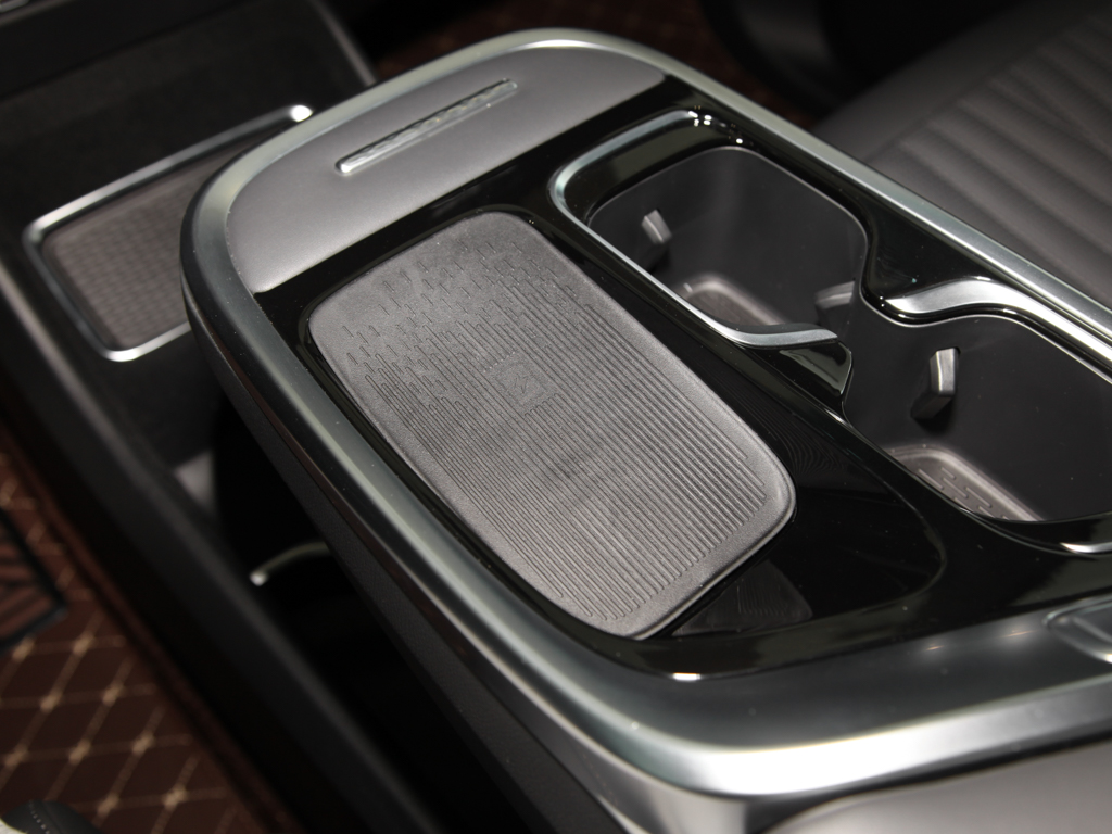 上汽大通MAXUS G90 图片