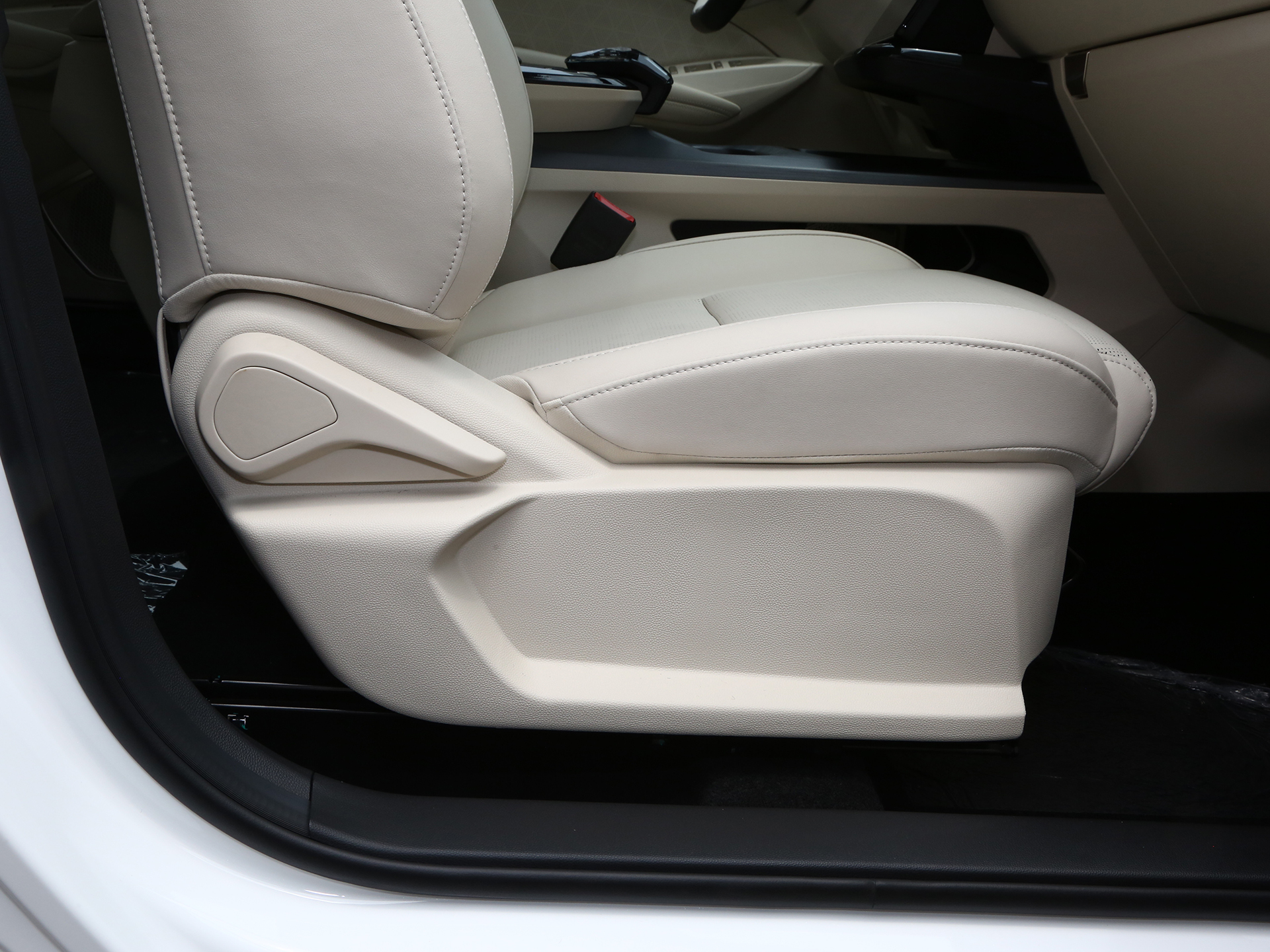 凯翼昆仑新能源 图片