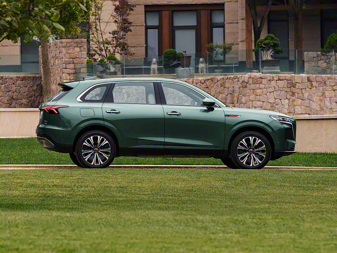 紅旗HS6 PHEV 圖片