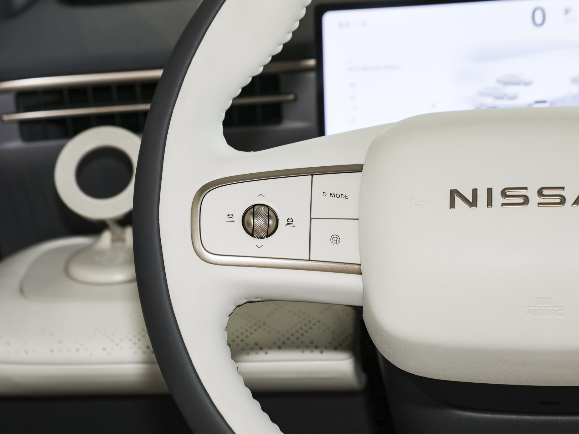 日产NX8 图片