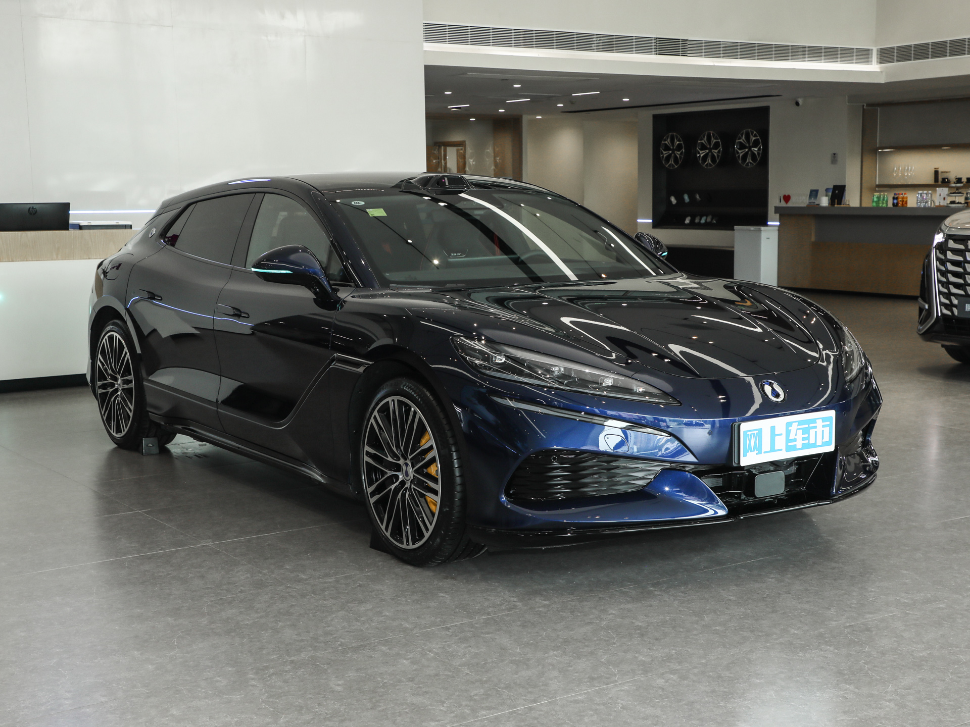 腾势Z9GT 图片