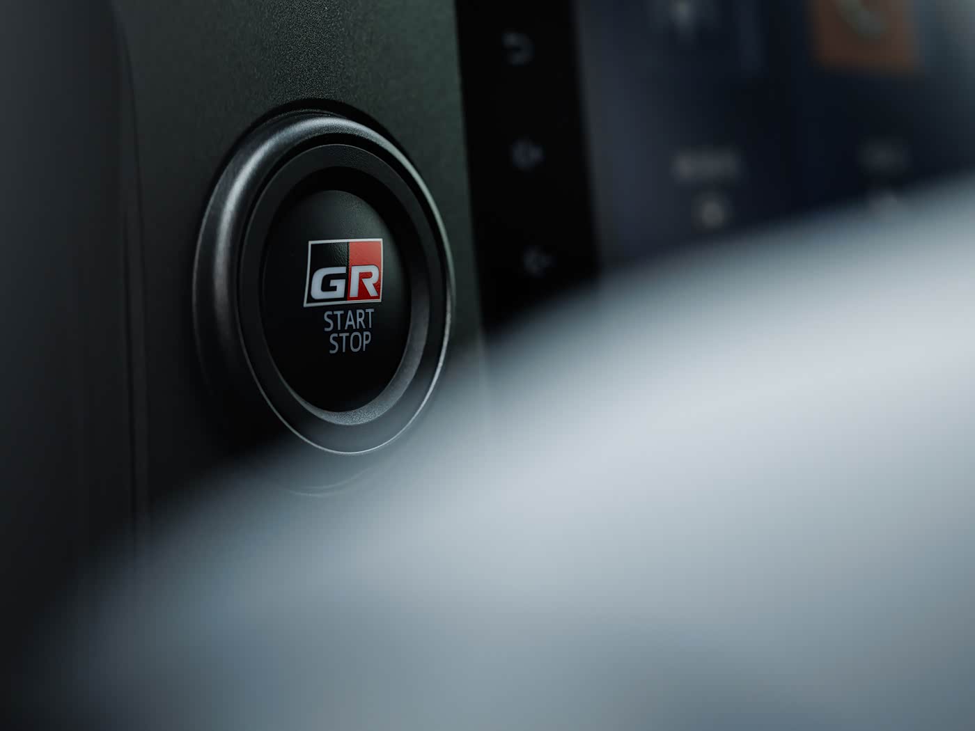 雅力士(海外) 图片