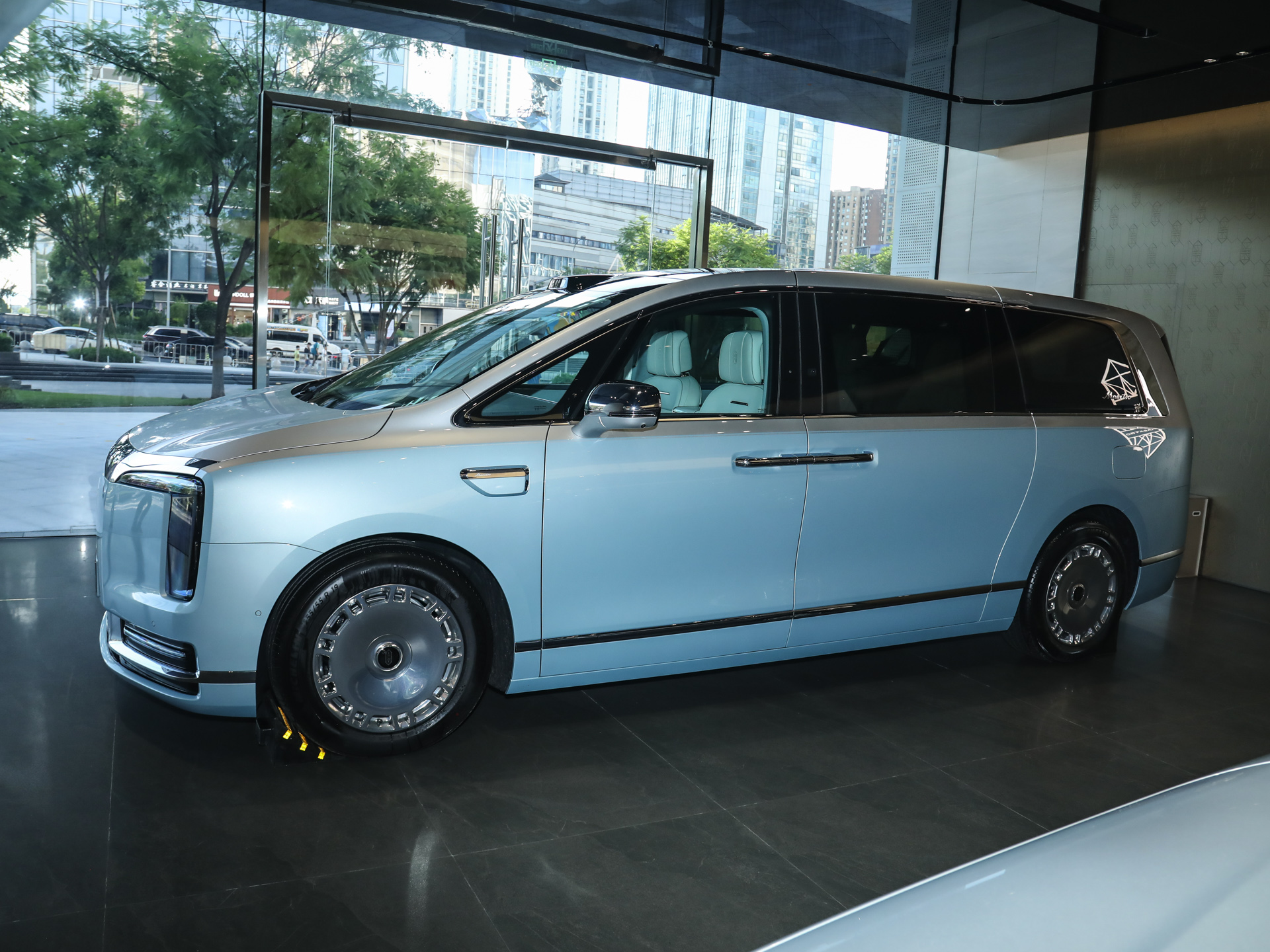 尊界V800 图片