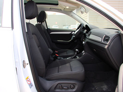 一汽奥迪  2.0T 副驾驶座椅正视图