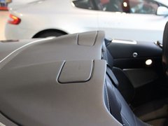 阿斯顿·马丁DBS 2009款 6.0 Touchtronic Coupe