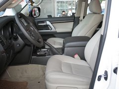 一汽丰田  兰德酷路泽 4.7 AT 驾驶席座椅正视图