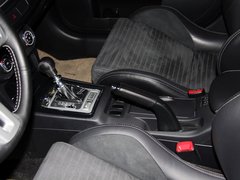LANCER 2010款 2.0L 自动 BBS轮毂版5座