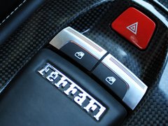 法拉利458 2011款 4.5L DCT 标准型