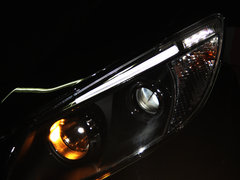比亚迪S6 2011款 2.0L 手动 尊贵型 5座