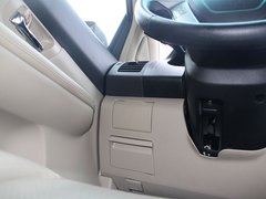 比亚迪S6 2011款 2.0L 手动 尊贵型 5座