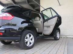 比亚迪S6 2011款 2.0L 手动 尊贵型 5座