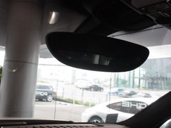 保时捷  Cayenne Turbo 4.8 AT 后视镜特写