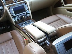 辉腾 2011款 V6 3.6L 4座加长Individual版