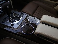 辉腾 2011款 V6 3.6L 4座加长Individual版