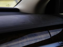 辉腾 2011款 V6 3.6L 4座加长Individual版