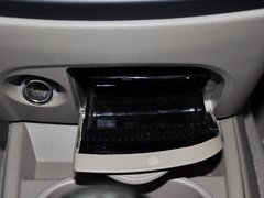 五菱宏光 2010款 1.2L 手动 标准型 7座