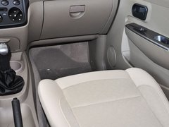五菱宏光 2010款 1.2L 手动 标准型 7座