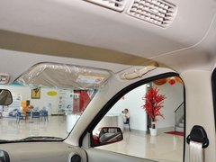 五菱宏光 2010款 1.2L 手动 标准型 7座