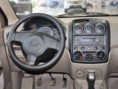 五菱宏光 2010款 1.2L 手动 标准型 7座