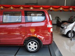 五菱宏光 2010款 1.2L 手动 标准型 7座