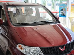 五菱宏光 2010款 1.2L 手动 标准型 7座