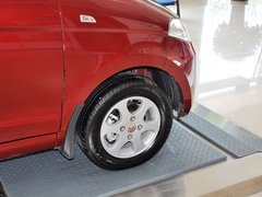 五菱宏光 2010款 1.2L 手动 标准型 7座