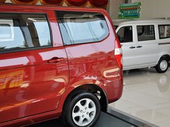 五菱宏光 2010款 1.2L 手动 标准型 7座