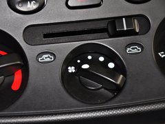 五菱宏光 2010款 1.4L 手动 标准型 8座