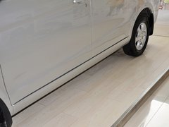 五菱宏光 2010款 1.4L 手动 标准型 8座