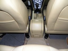 奇瑞A3 2010款 两厢 1.6L 手动 尊贵型